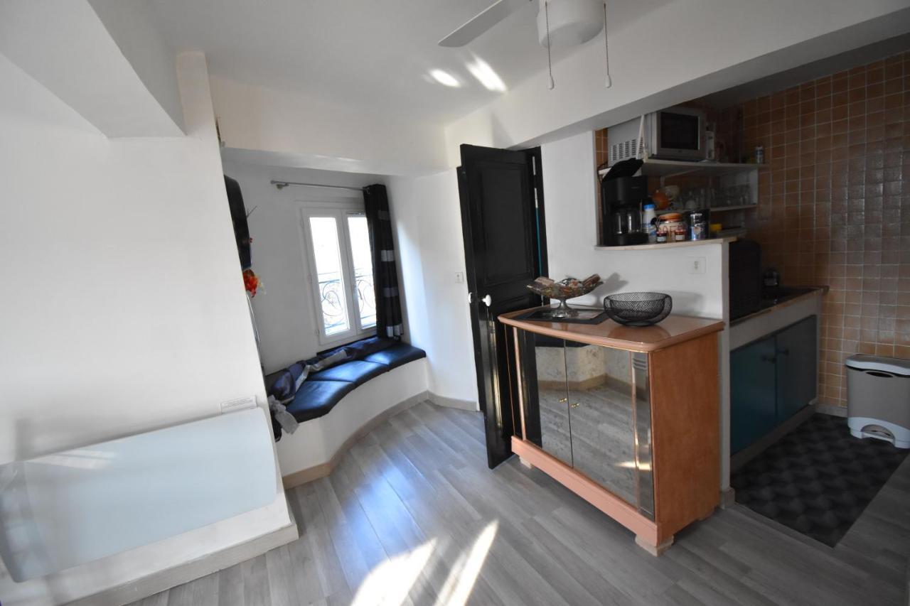 Studio Climatise Et Sa Terrasse Privee En Villa La Trinité Εξωτερικό φωτογραφία