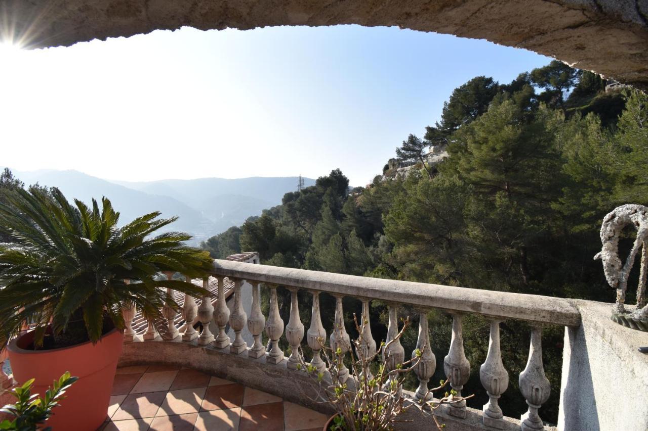 Studio Climatise Et Sa Terrasse Privee En Villa La Trinité Εξωτερικό φωτογραφία